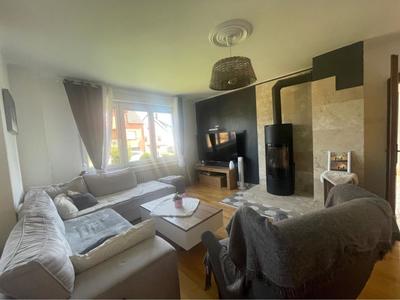 Maison - 212 m² - 10 pièces