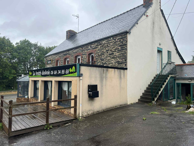 Maison - 262 m² - 11 pièces