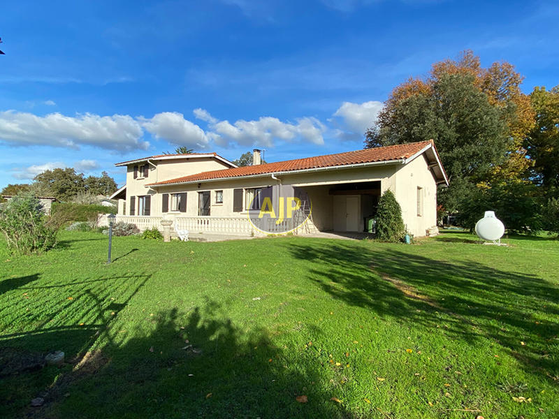 Maison - 139 m² - 7 pièces