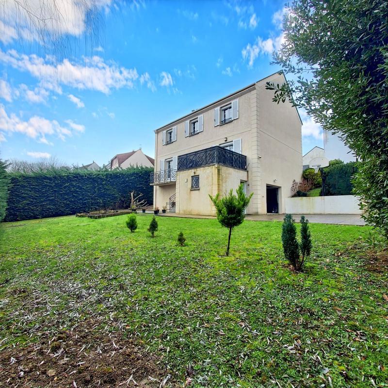 Maison - 147 m² - 6 pièces