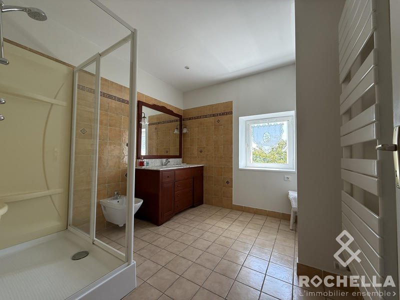 Maison ancienne - 305 m² - 11 pièces