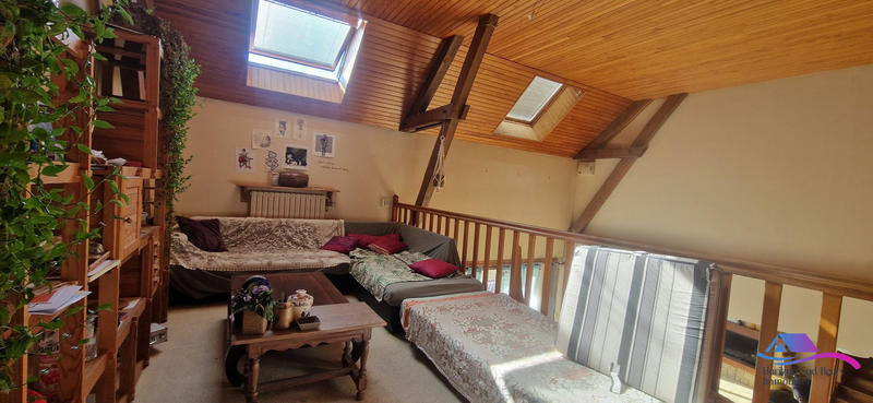 Maison - 217 m² - 6 pièces