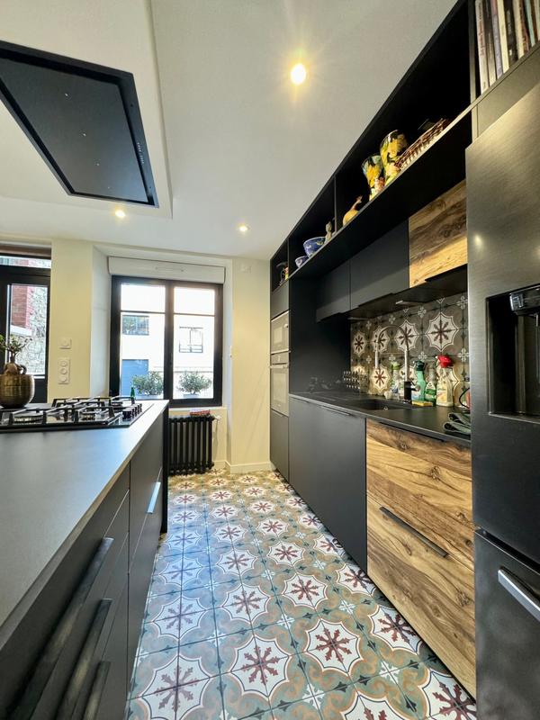 Maison - 102 m² - 5 pièces