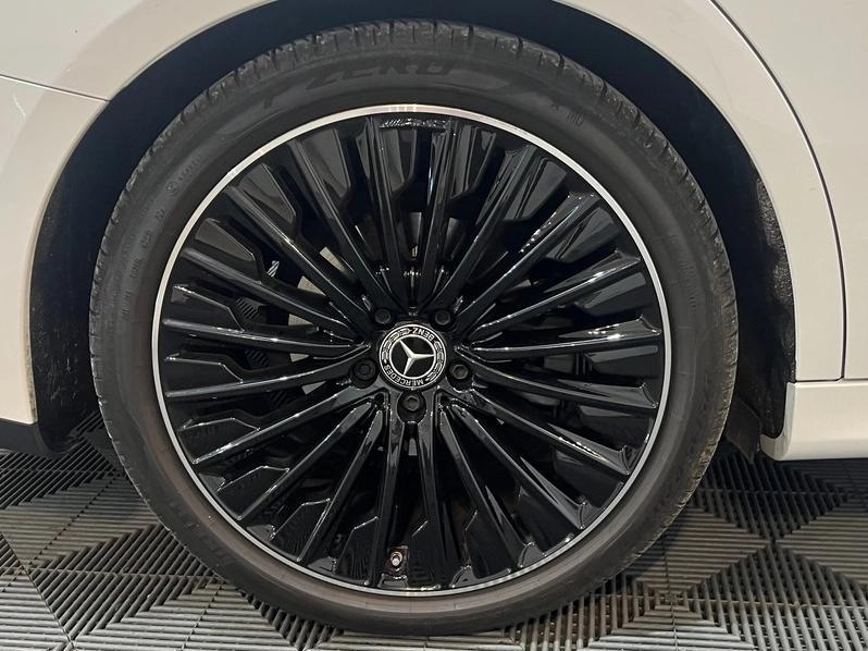 Mercedes Classe E 220 d 197+23ch Amg Line 9g-Tronic