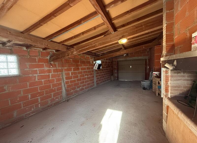 Maison traditionnelle - 90 m² - 4 pièces