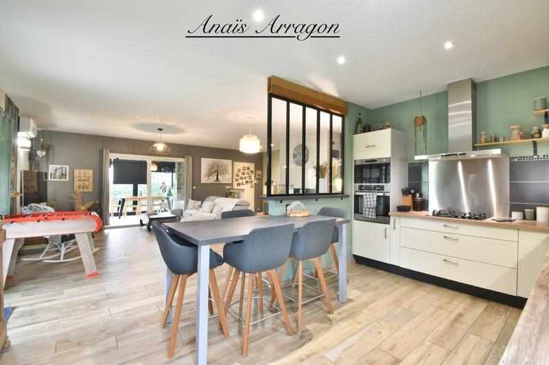 Maison - 163 m² - 6 pièces