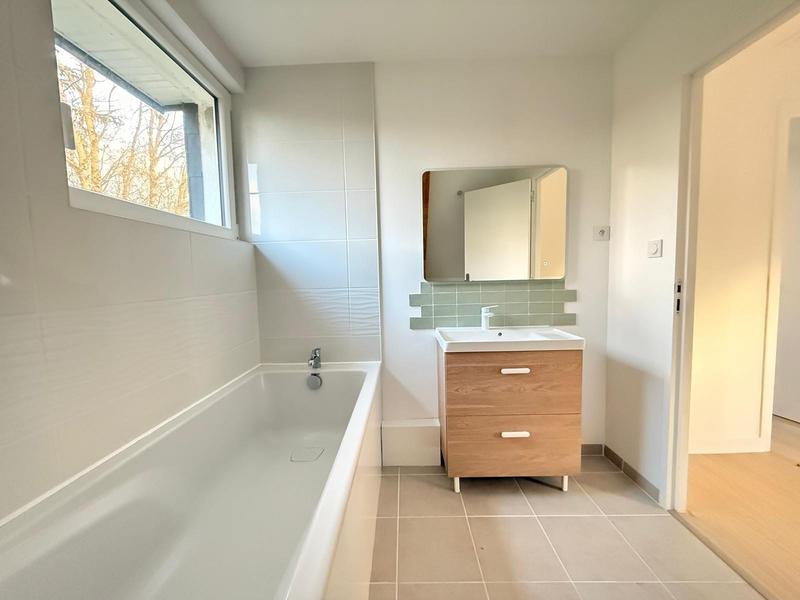 Maison - 91 m² - 4 pièces