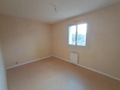 Appartement ancien - 66 m² - 3 pièces