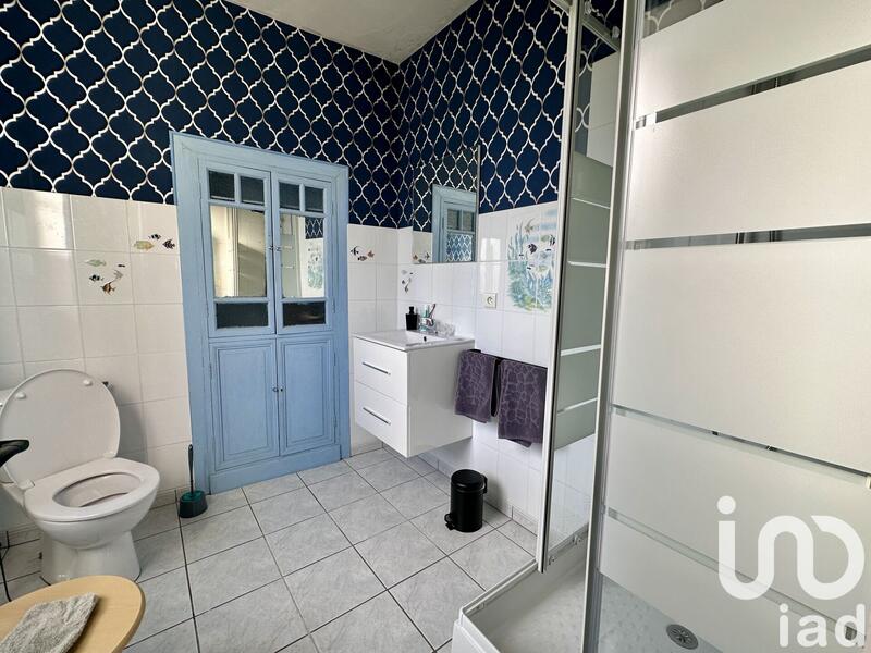 Maison - 205 m² - 8 pièces