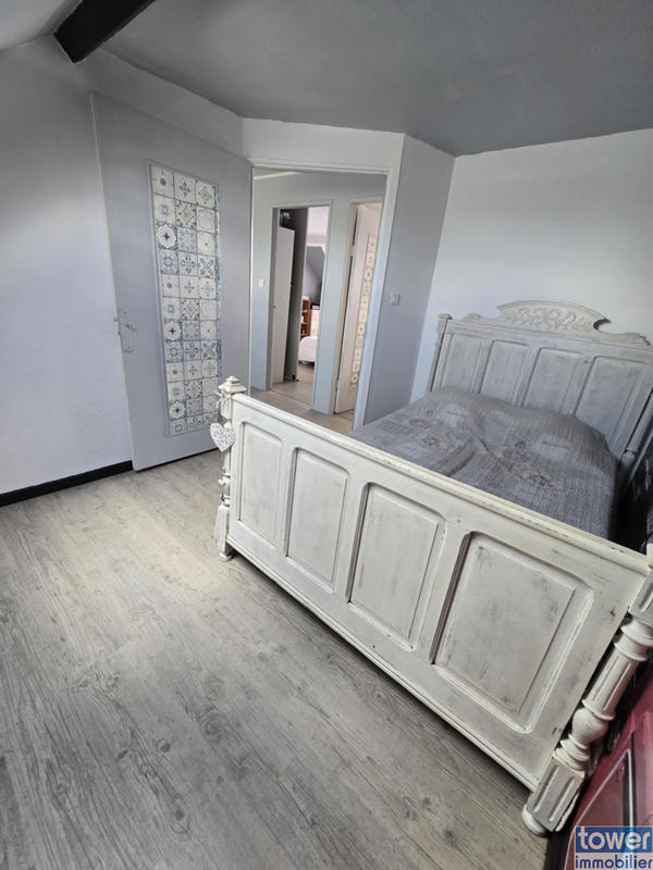 Maison - 96 m² - 5 pièces