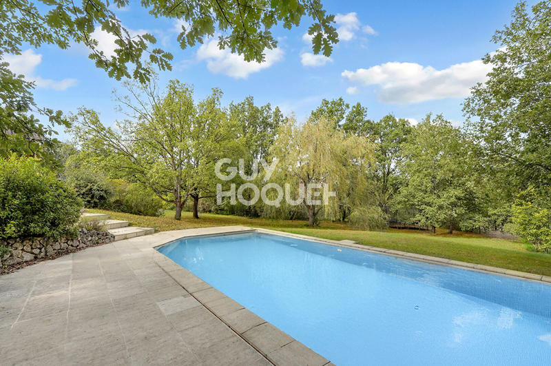 Maison - 188 m² - 7 pièces