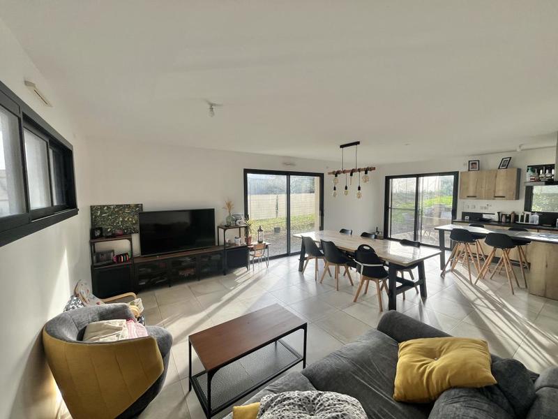 Pavillon - 121 m² - 7 pièces