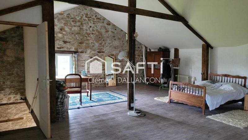 Maison - 325 m² - 8 pièces