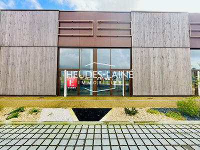 Local d'activités - 166 m² - 1 pièce