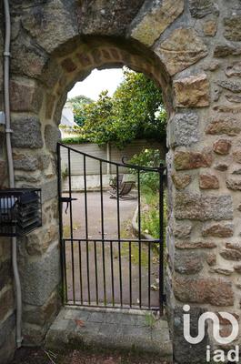 Maison - 168 m² - 8 pièces