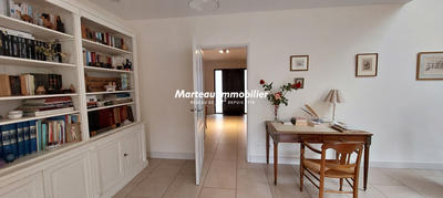 Maison - 254 m² - 10 pièces