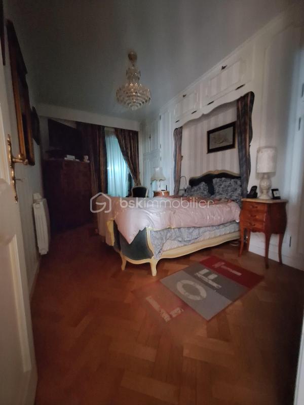 Immeuble - 268 m² - 8 pièces