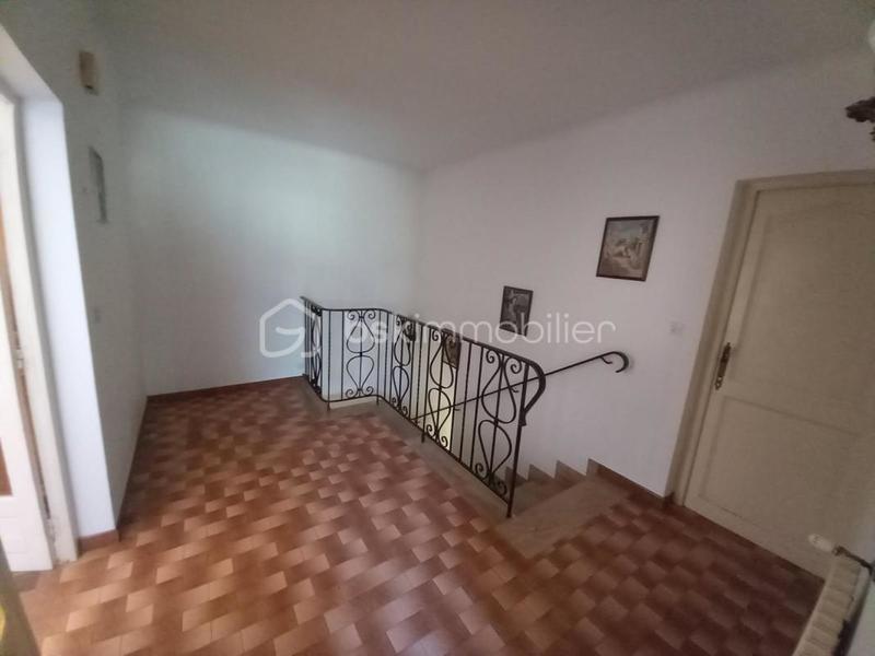 Maison traditionnelle - 248 m² - 9 pièces