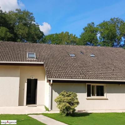 Maison d'architecte - 228 m² - 9 pièces