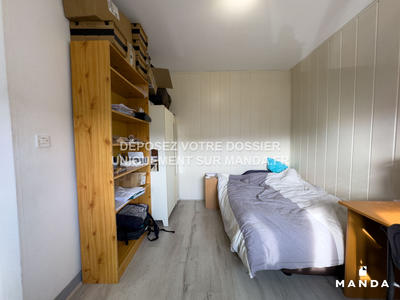 Chambre - 10 m² - 4 pièces