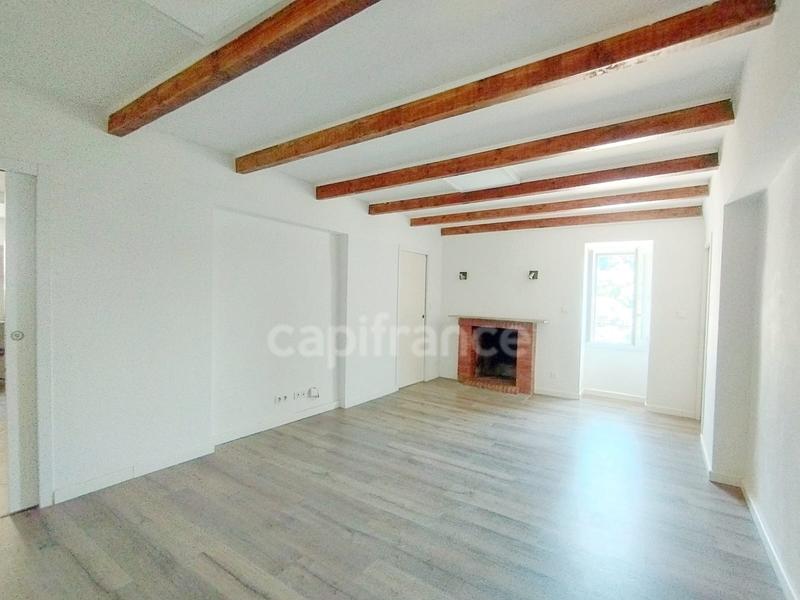 Appartement - 81 m² - 4 pièces