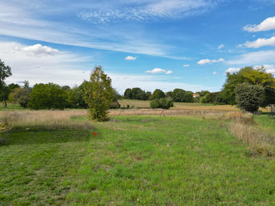 Terrain - 700 m²