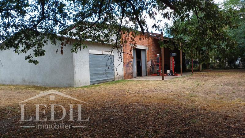 Entrepôt - 376 m² - 1 pièce