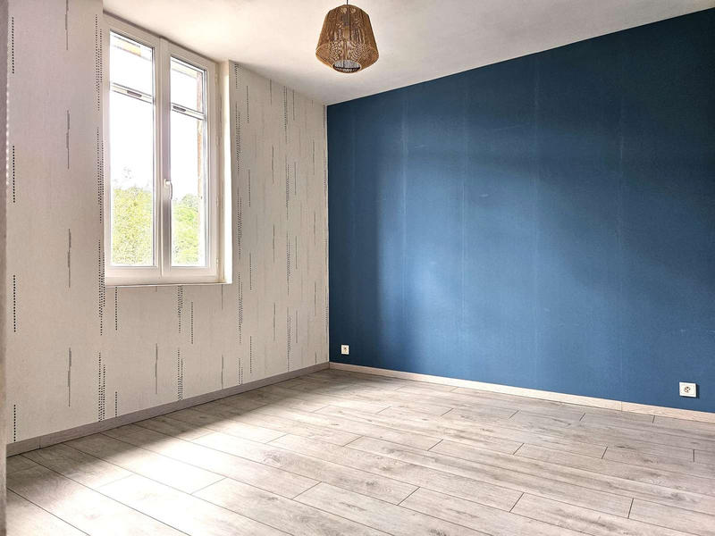 Maison - 90 m² - 5 pièces