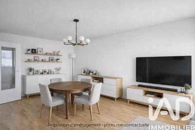 Appartement - 80 m² - 4 pièces