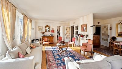 Appartement bourgeois - 130 m² - 5 pièces