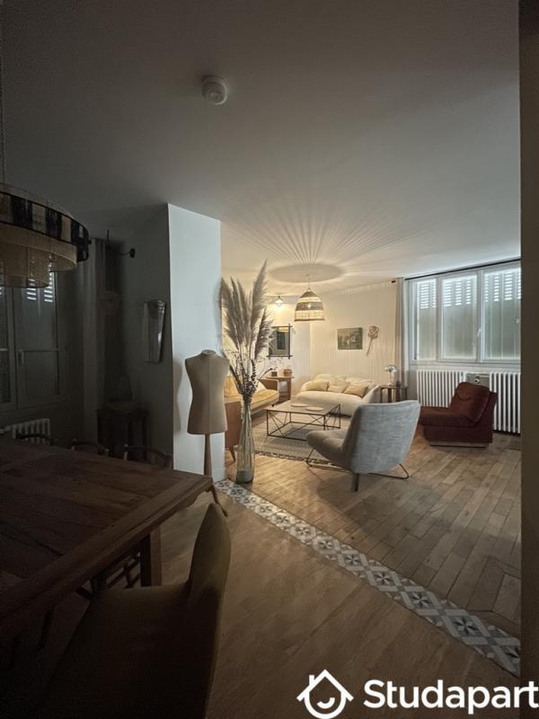 Chambre - 14 m² - 1 pièce