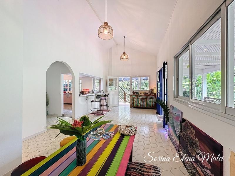 Maison - 138 m² - 5 pièces