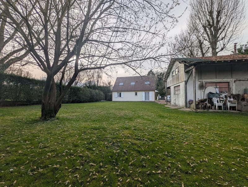 Maison - 127 m² - 8 pièces