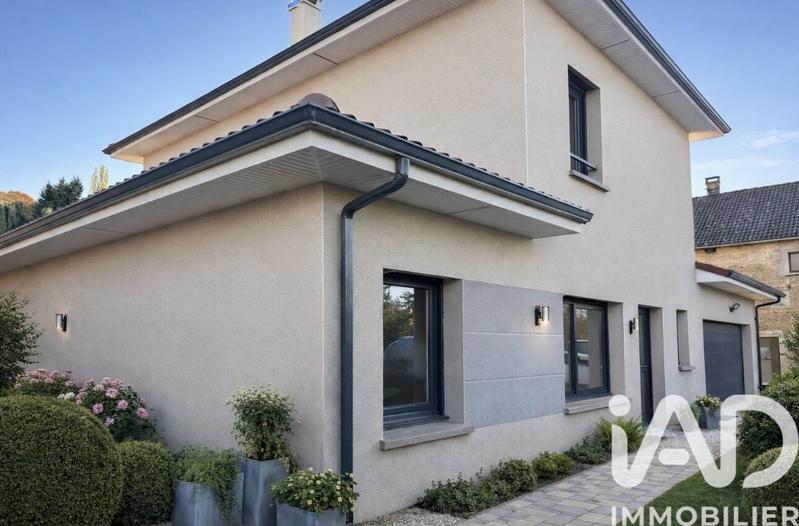 Maison - 142 m² - 6 pièces