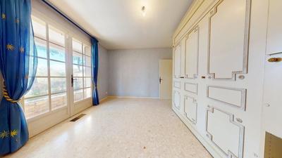 Villa - 248 m² - 9 pièces