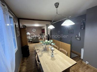 Maison - 112 m² - 6 pièces