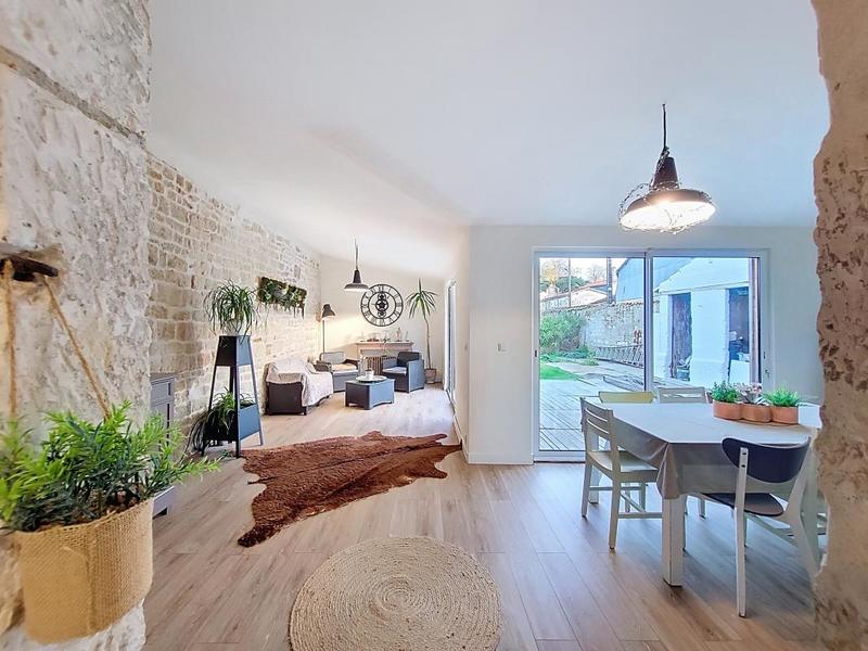 Maison de ville - 146 m² - 5 pièces