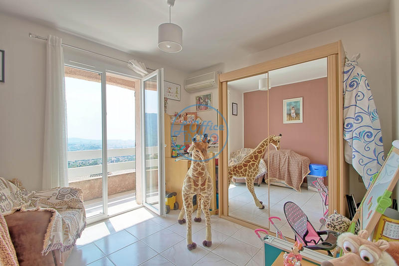 Villa - 125 m² - 5 pièces