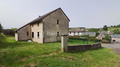 Maison traditionnelle - 131 m² - 7 pièces