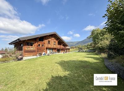 Châlet - 319 m² - 12 pièces