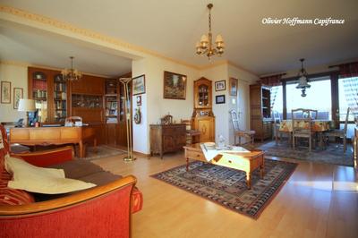 Appartement - 94 m² - 4 pièces