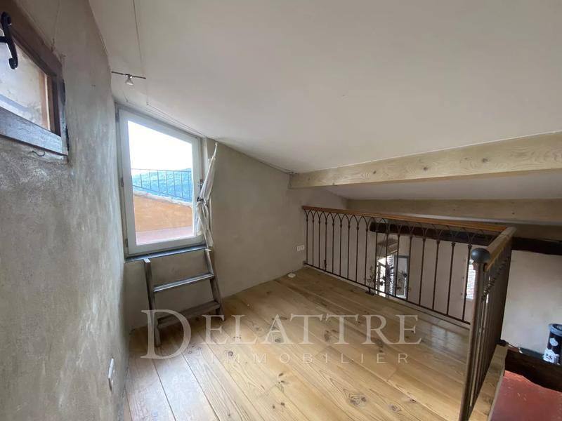 Appartement - 96 m² - 5 pièces
