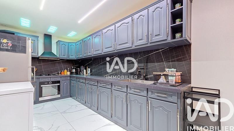 Maison - 99 m² - 4 pièces