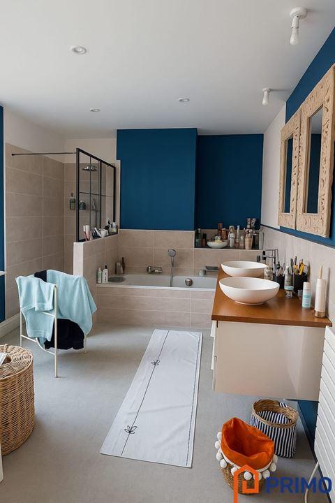 Maison traditionnelle - 176 m² - 6 pièces