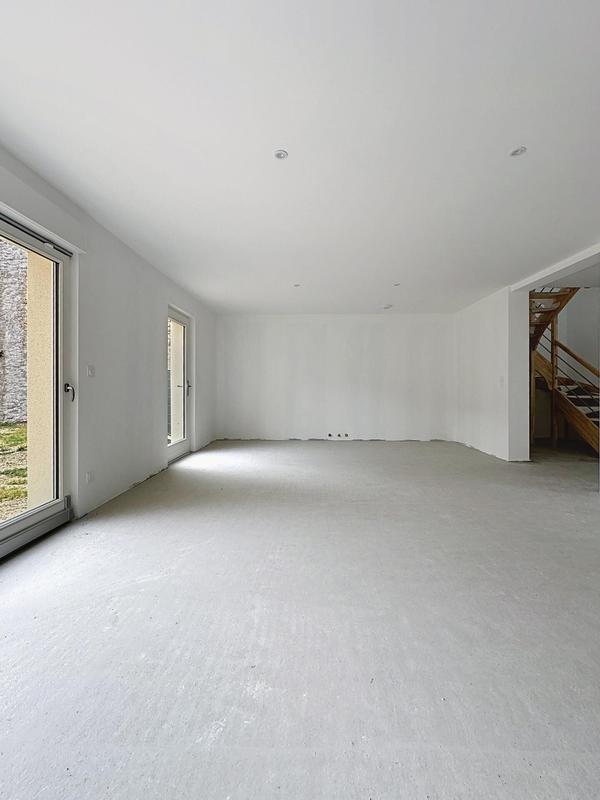 Maison - 186 m² - 7 pièces