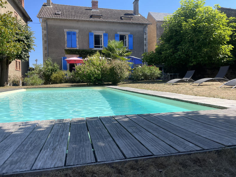 Maison - 350 m² - 14 pièces