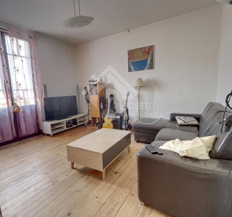 Maison - 170 m² - 8 pièces