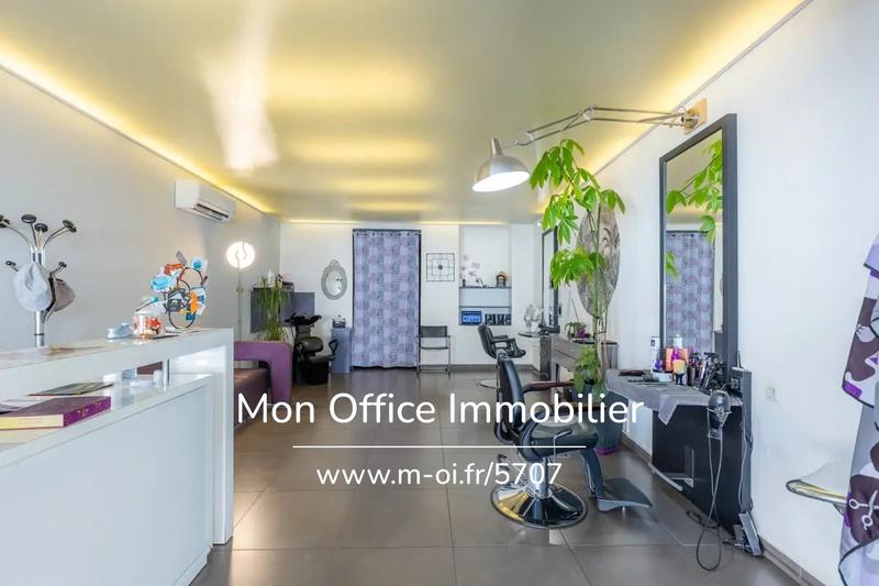 Maison - 225 m² - 8 pièces
