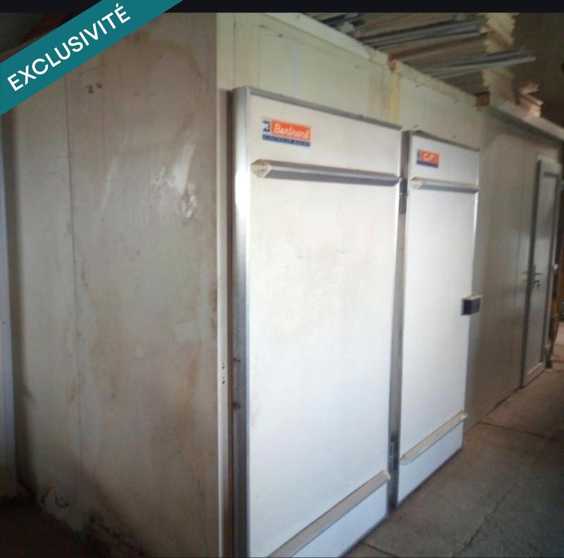 Local commercial - 63 000 m² - 2 pièces