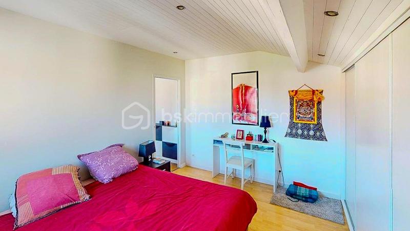 Appartement - 92 m² - 4 pièces